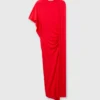 Asymmetrisk maxiklänning med cape Asymmetrisk maxiklänning med cape