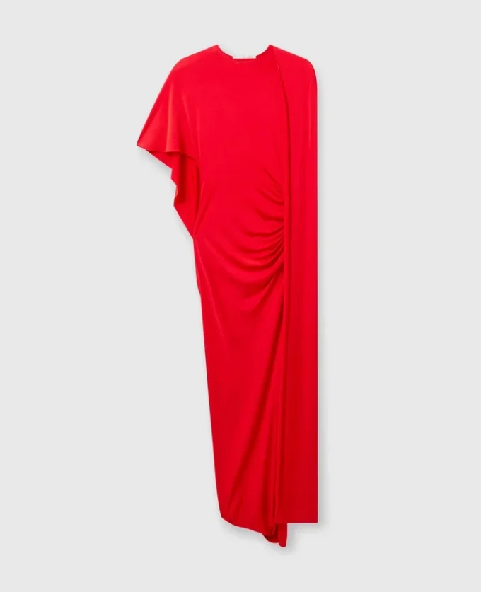 Asymmetrisk maxiklänning med cape Asymmetrisk maxiklänning med cape