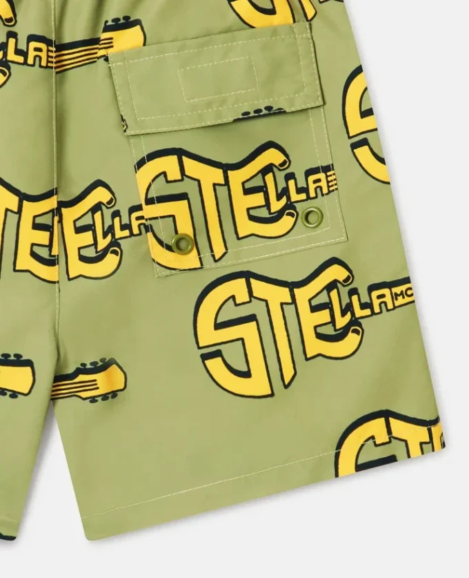 Badshorts med gitarrmönster Badshorts med gitarrmönster