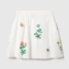 Blombroderad kjol Blombroderad kjol