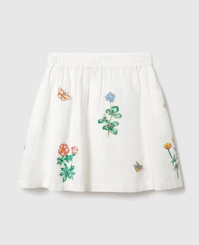 Blombroderad kjol Blombroderad kjol