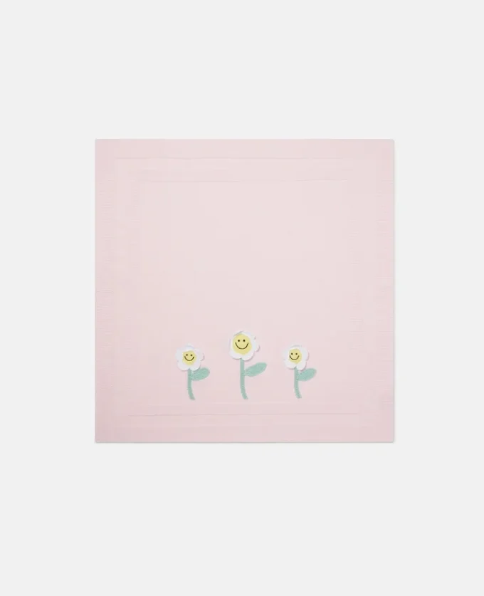 Blommig broderad filt