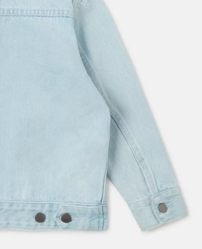 Blommig broderad jeansjacka Blommig broderad jeansjacka