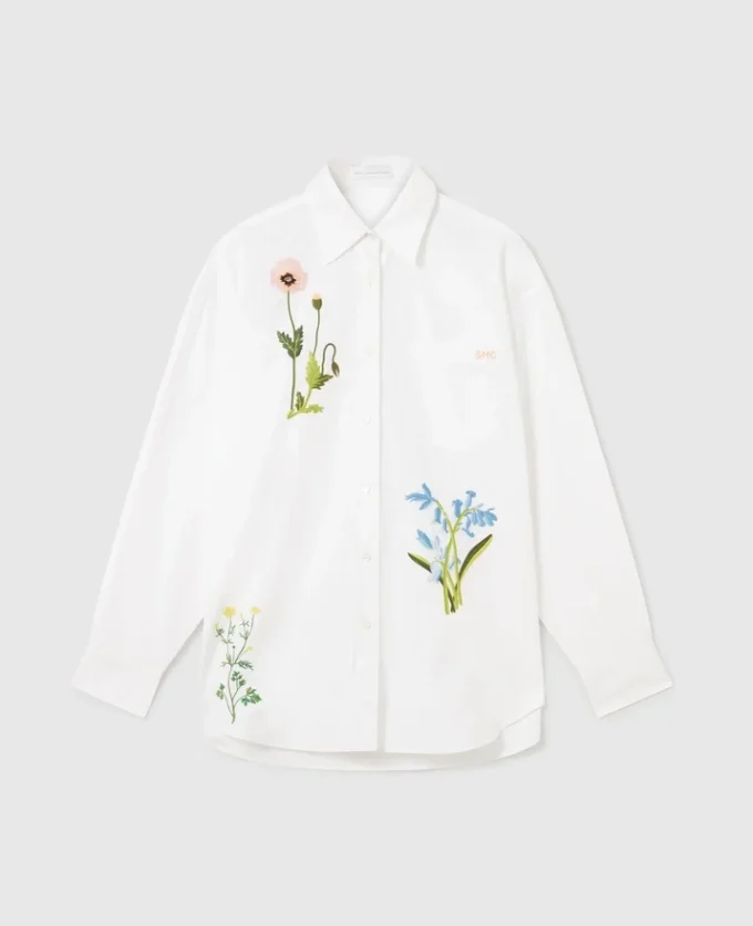 Blommig broderad skjorta Blommig broderad skjorta