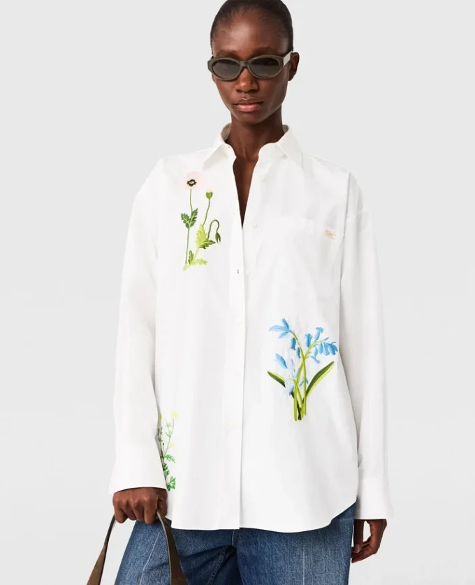 Blommig broderad skjorta Blommig broderad skjorta