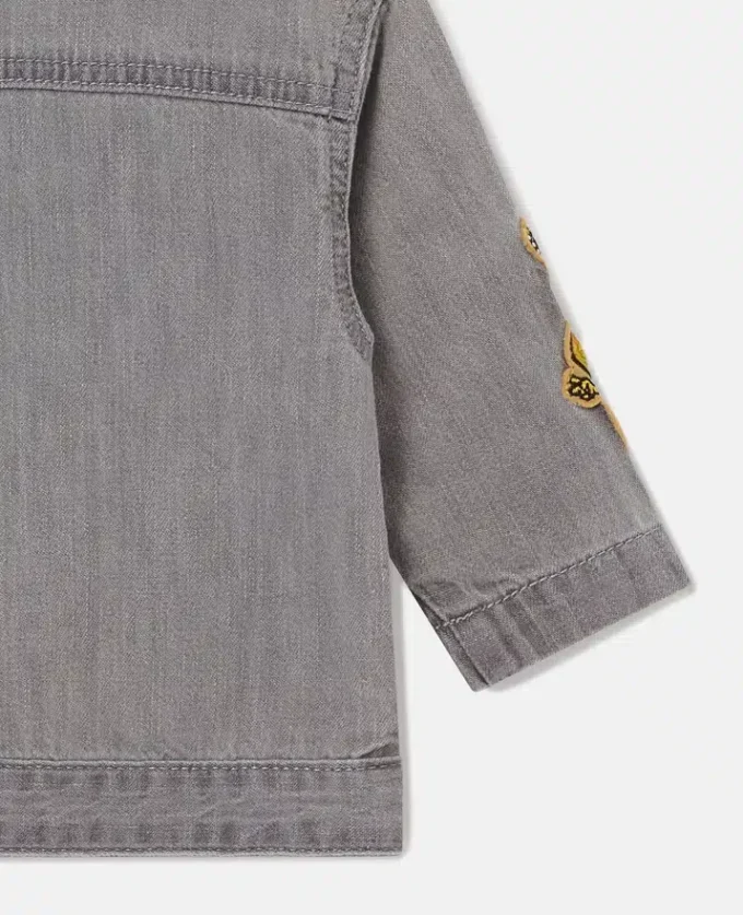 Broderad jeansjacka med musikmotiv Broderad jeansjacka med musikmotiv