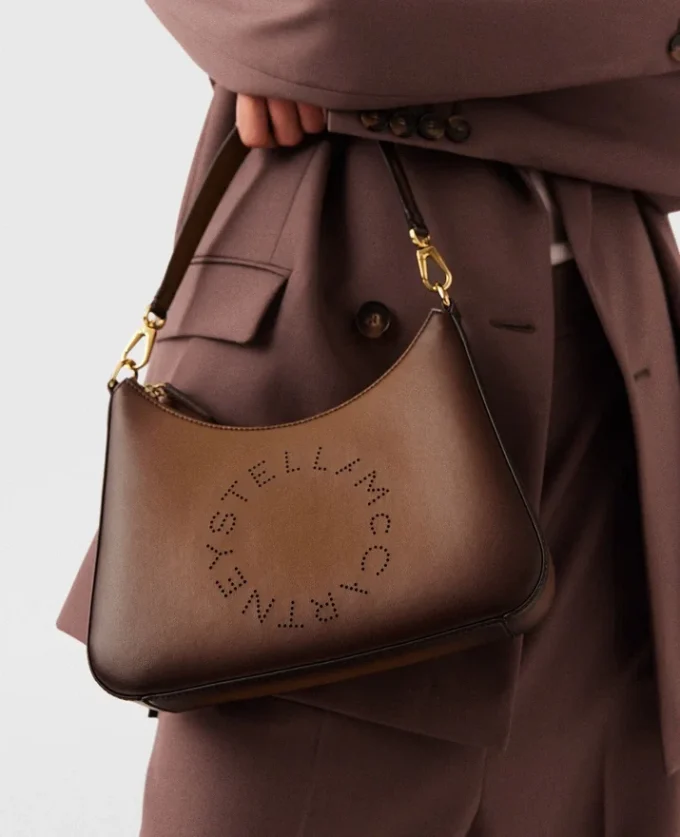 Crossbody-axelväska med logotyp