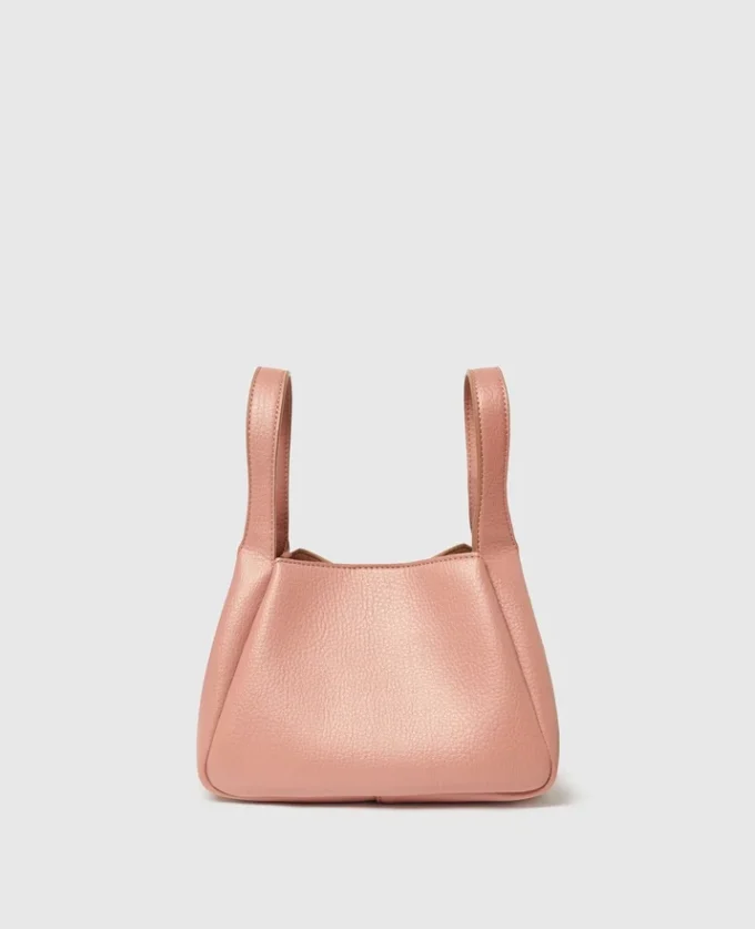 Crossbody-väska med dubbla handtag och logotyp Crossbody-väska med dubbla handtag och logotyp