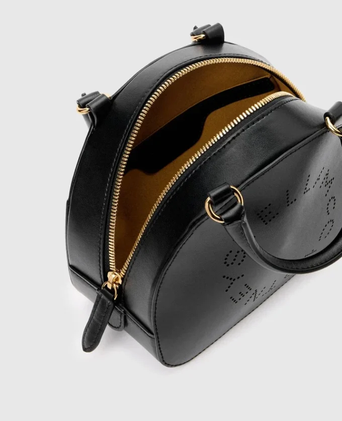 Crossbody-väska med logotyp och handtag
