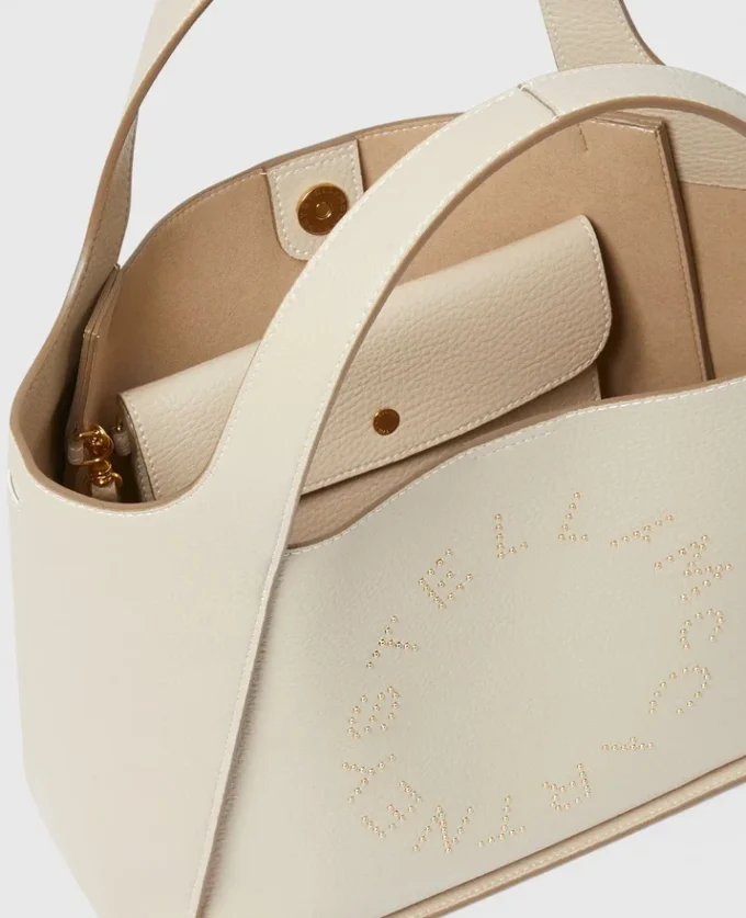Crossbody-väska med logotyp och handtag