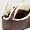 Crossbody-väska med logotyp och plyschfoder Crossbody-väska med logotyp och plyschfoder