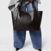 Crossbody-väska med logotypbälte