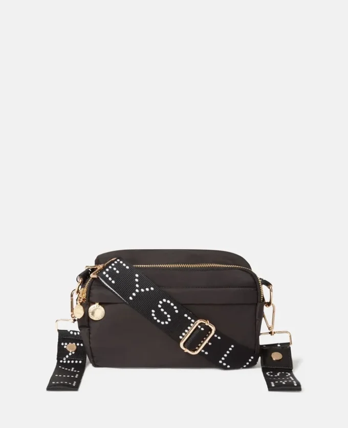 Crossbody-väska med logotyptape Crossbody-väska med logotyptape