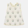 Daisies ärmlös topp med vågig kant Daisies ärmlös topp med vågig kant
