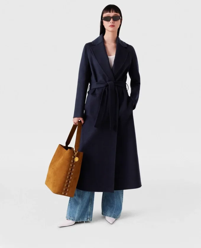 Dubbelvävd trenchcoat med bälte Dubbelvävd trenchcoat med bälte