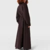 Dubbelvävd trenchcoat med bälte Dubbelvävd trenchcoat med bälte