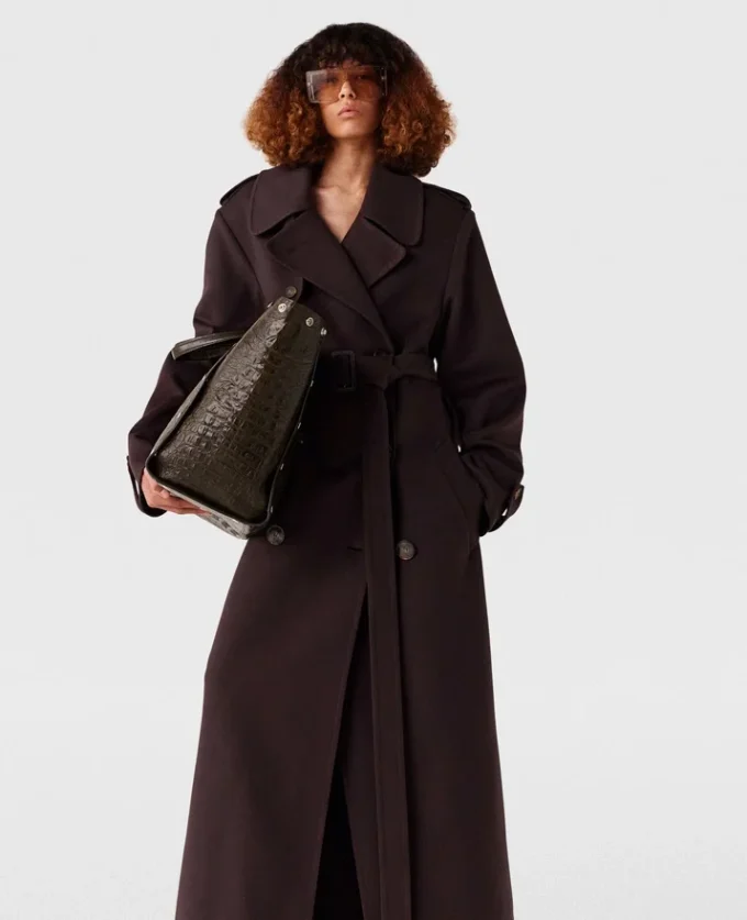 Dubbelvävd trenchcoat med bälte Dubbelvävd trenchcoat med bälte