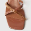Elsa lackerade kitten heels