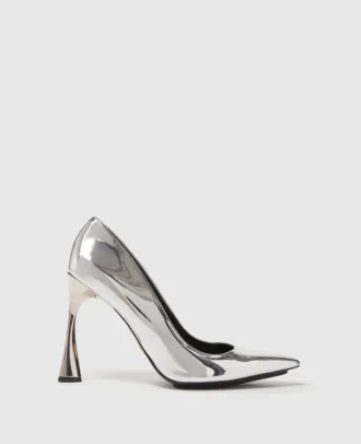 Elsa Patent  Pumps