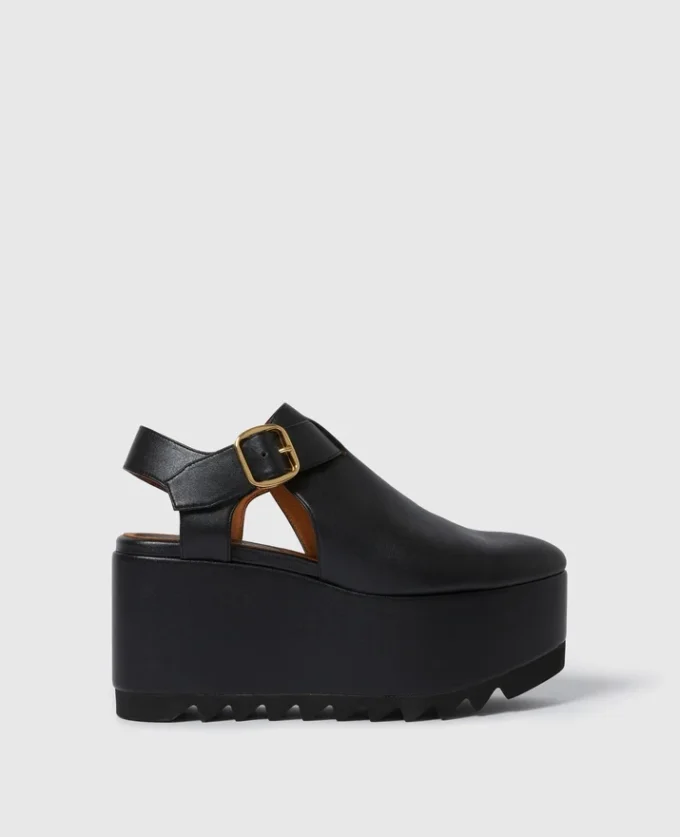 Elyse sandaler med sluten tå och T-rem Elyse sandaler med sluten tå och T-rem