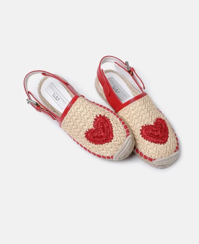 Espadriller med hjärtmönster i raffia Espadriller med hjärtmönster i raffia