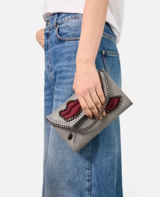 Falabella Lips plånbokskorsväska