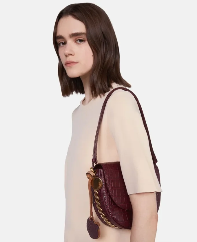 Frayme Croc-Effect Embossed Medium Flap Shoulder Bag Frayme Croc-Effect Embossed Medium Flap Shoulder Bag