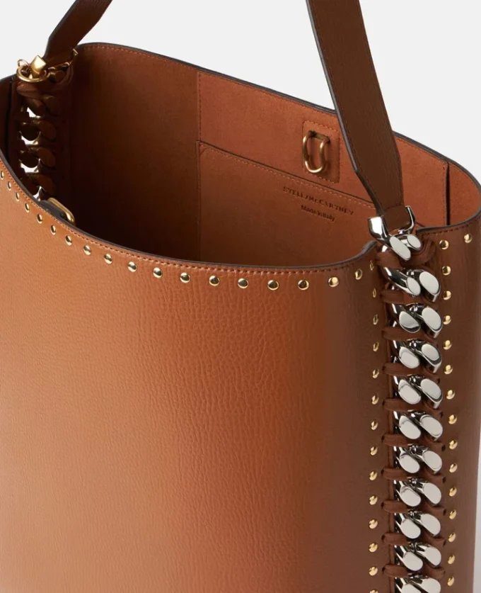 Frayme Studded Grainy Alter Mat-toteväska