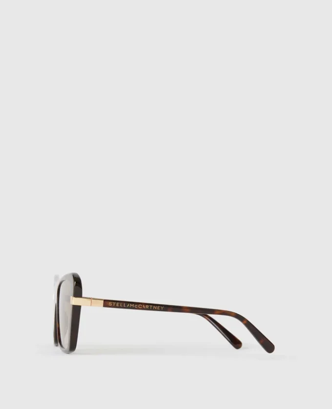 Fyrkantiga solglasögon i cat-eye-stil Fyrkantiga solglasögon i cat-eye-stil