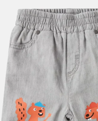 Jeans med ekorrmotiv