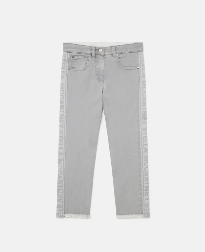 Jeans med märkespanel Jeans med märkespanel