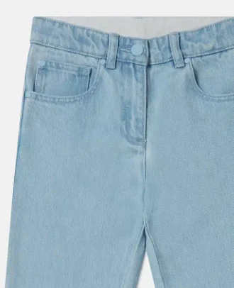 Jeans med raka ben