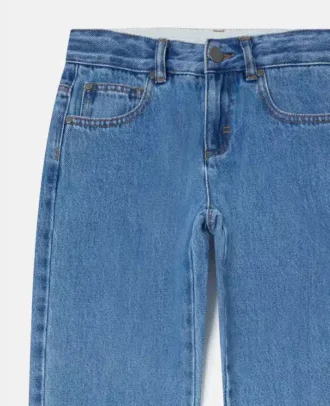 Jeans med raka ben