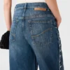 Jeans med raka ben och tryckknappar