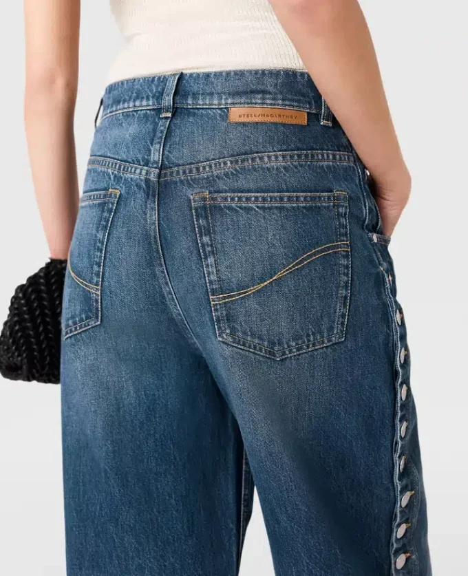 Jeans med raka ben och tryckknappar