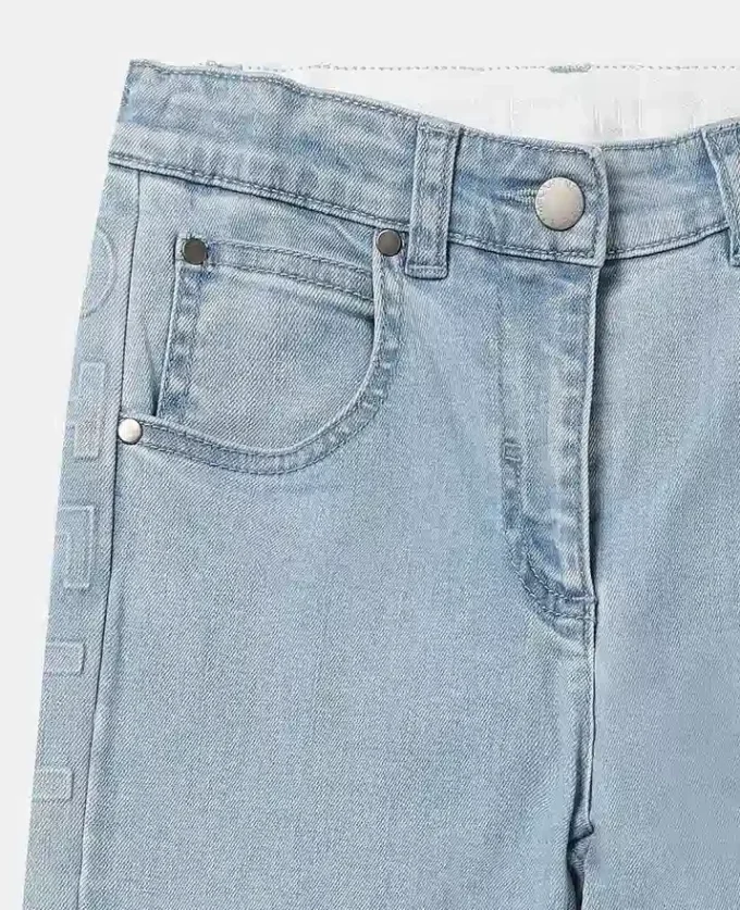 Jeans med vida ben Jeans med vida ben
