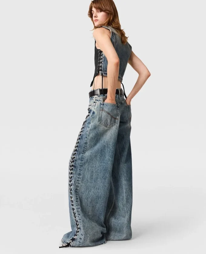 Jeans med vida ben och snörning