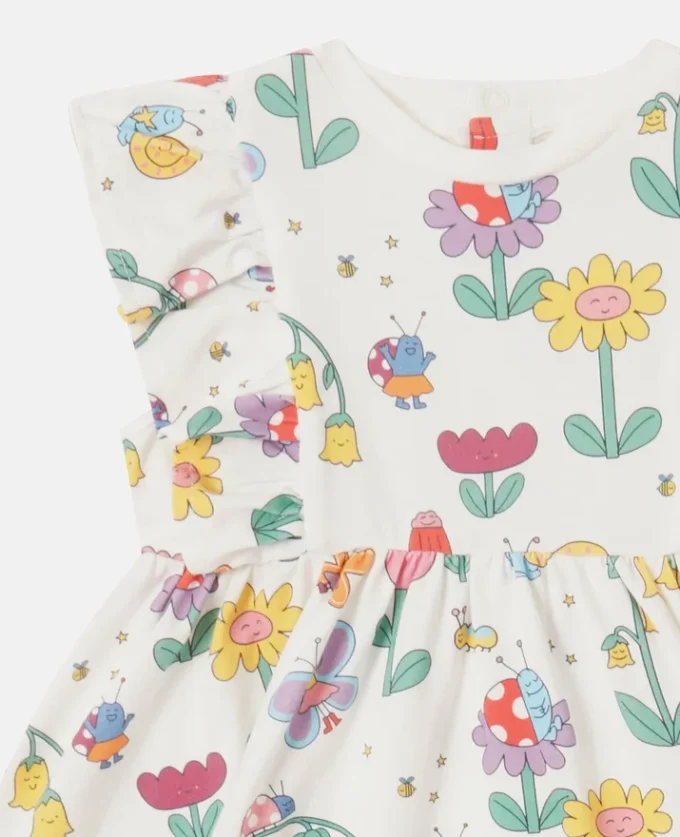 Klänning med blommönster och korta ärmar Klänning med blommönster och korta ärmar
