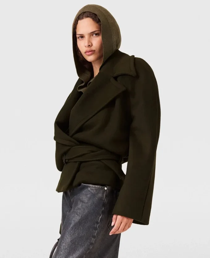 Kort trenchcoat med bälte Kort trenchcoat med bälte