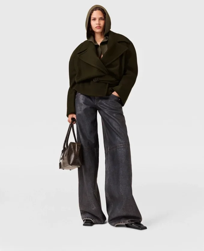 Kort trenchcoat med bälte Kort trenchcoat med bälte