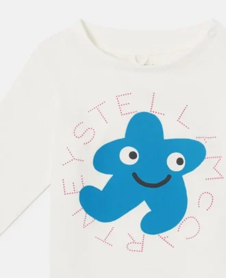 Långärmad topp med stjärngrafik