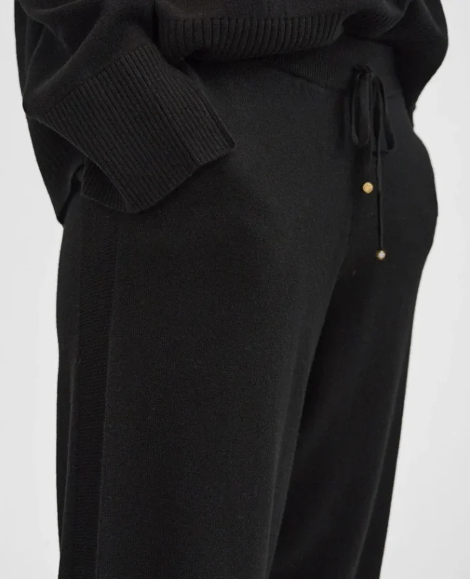Medelhögt skurna, avsmalnande sweatpants Medelhögt skurna, avsmalnande sweatpants