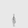 Nyckelring med charm i form av brevpapper Nyckelring med charm i form av brevpapper