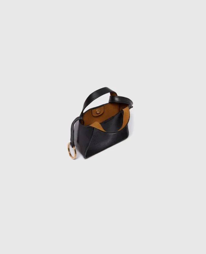 Nyckelring med logotyp och AirPods-fodral Nyckelring med logotyp och AirPods-fodral