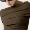 Off-shoulder-top Off-shoulder-top