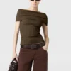 Off-shoulder-top Off-shoulder-top