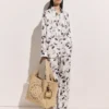 Oversized skjorta med körsbärsmönster