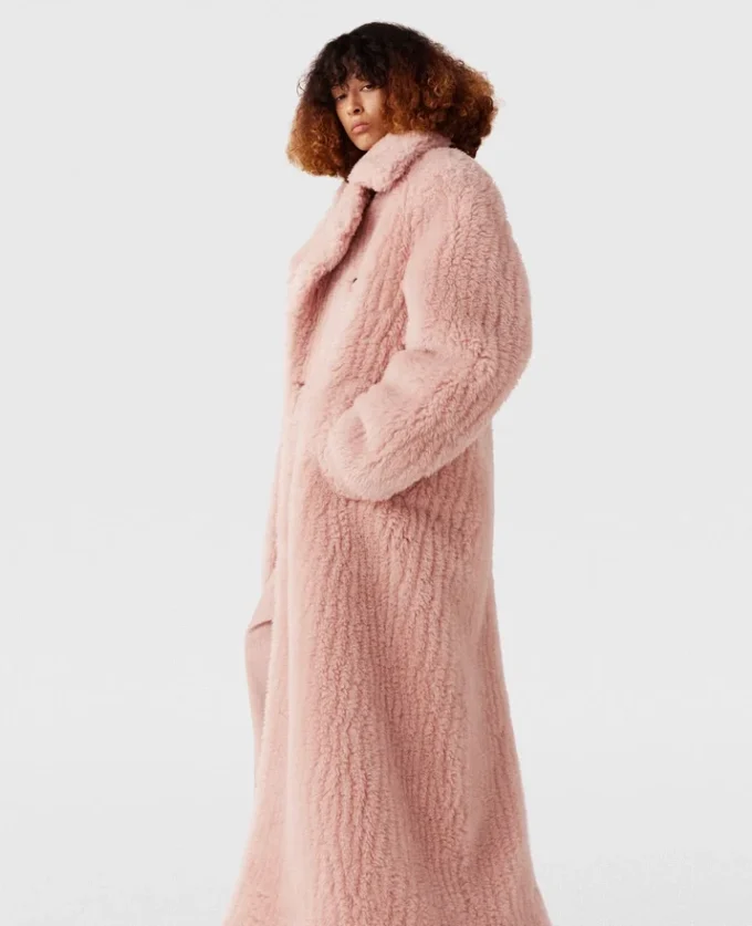 Oversized lång kappa i plysch Oversized lång kappa i plysch