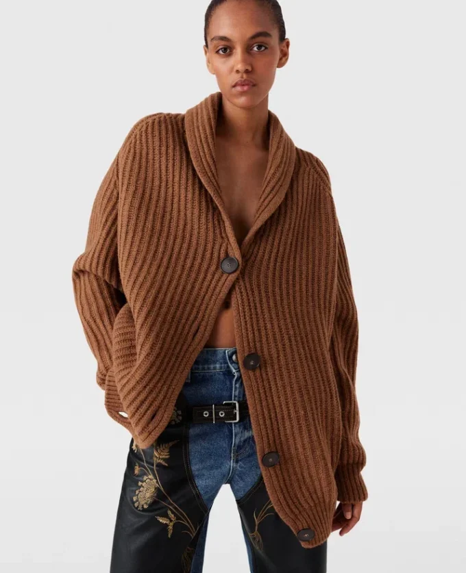 Oversized ribbad V-ringad kofta Oversized ribbad V-ringad kofta