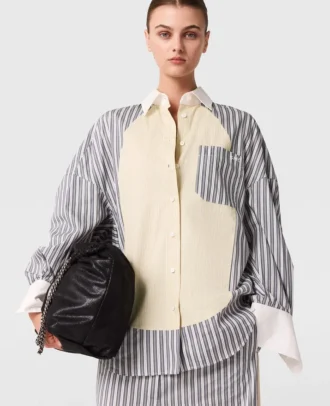Oversized skjorta med blandade ränder